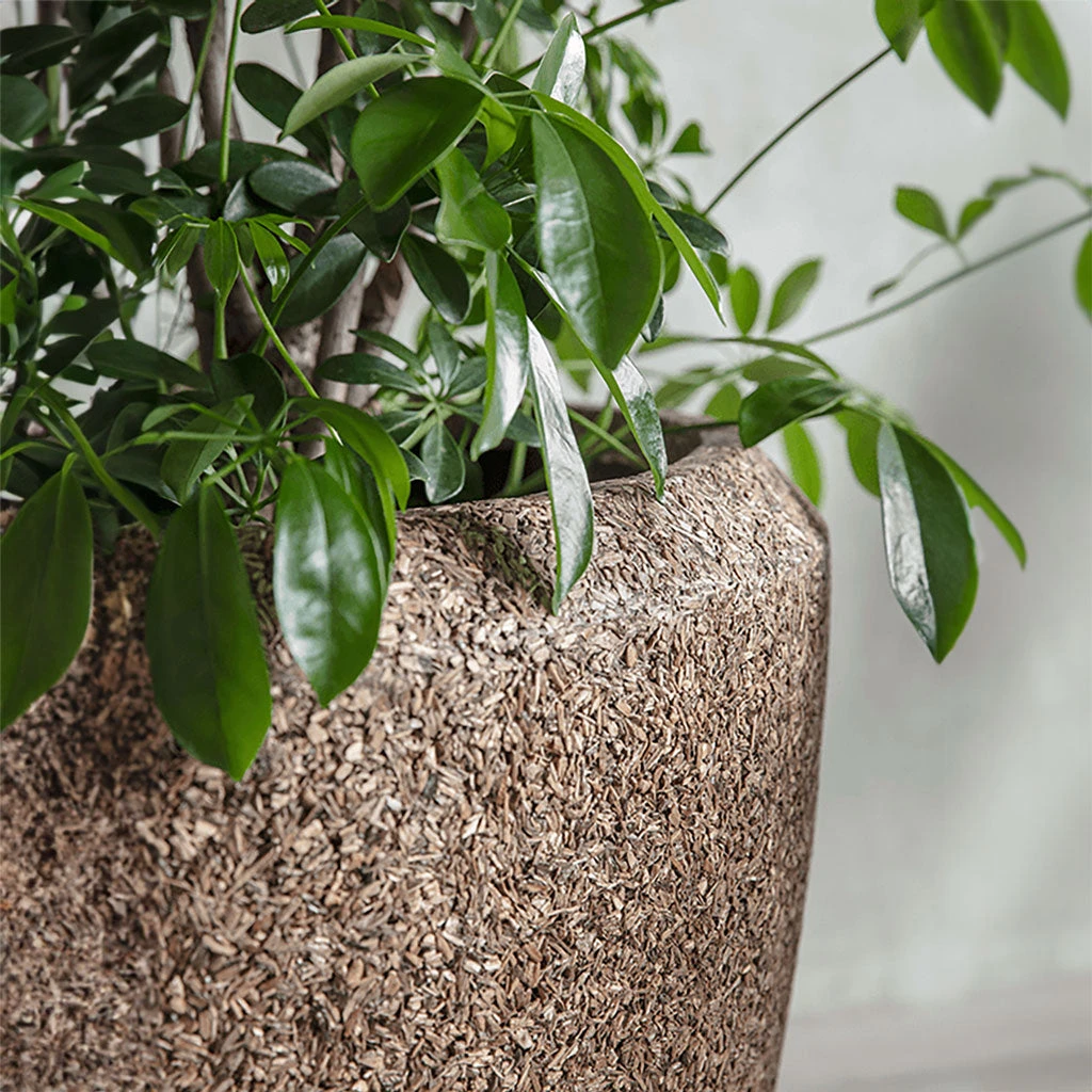 Naturescast Couple Planter - Natural 2 Naturescast Couple Planter - Natural - Image 2